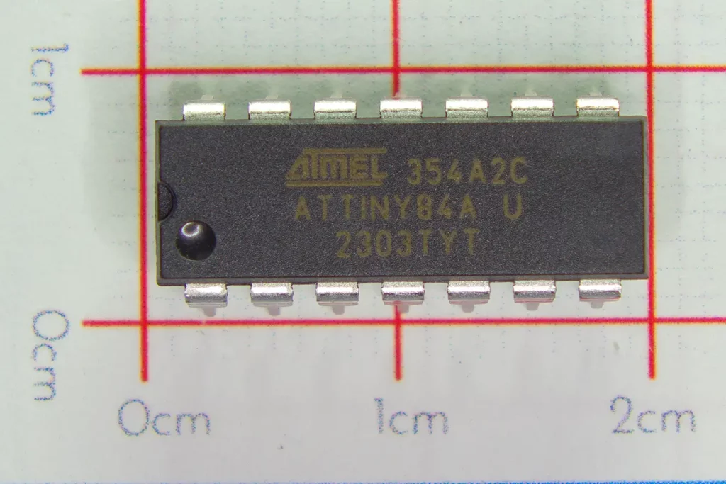 Attiny84A-PU mikrokontroller